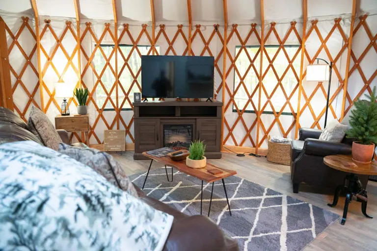 urban pine yurt